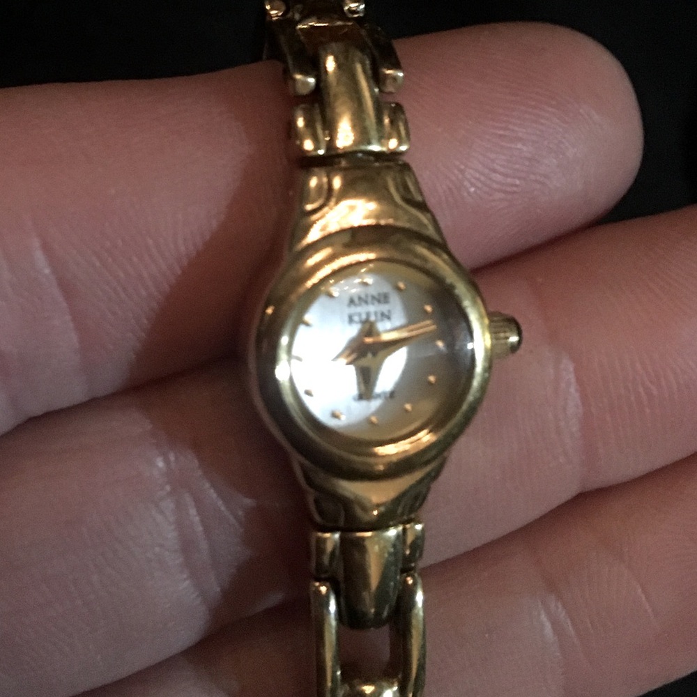 Anne Klein women’s wrist watch. Gold